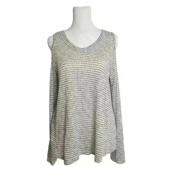 Poof women's cold shoulder long sleeve knit sweater size medium - Picture 1 of 9